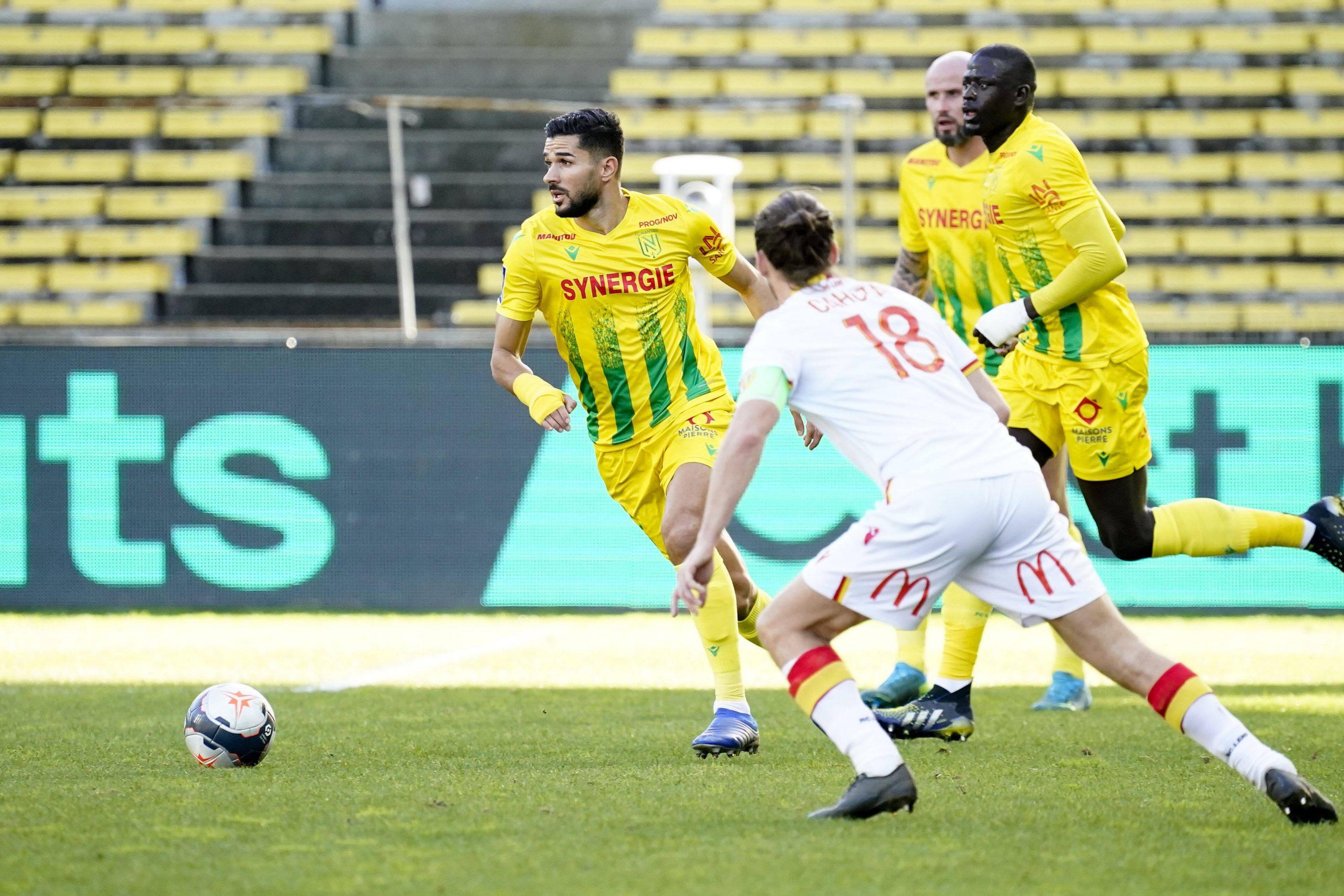 Nantes Midfielder Mehdi Abeid Receives Offer From Al Nasr Sc Get French Football News