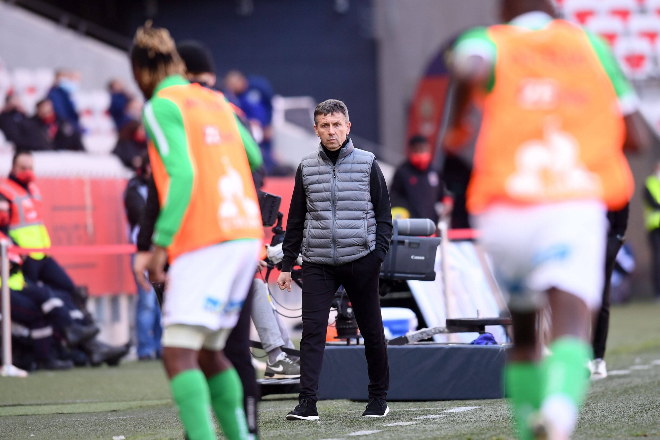 Nice Manager Adrian Ursea Fears Fan Reaction Following St Etienne Loss Get French Football News