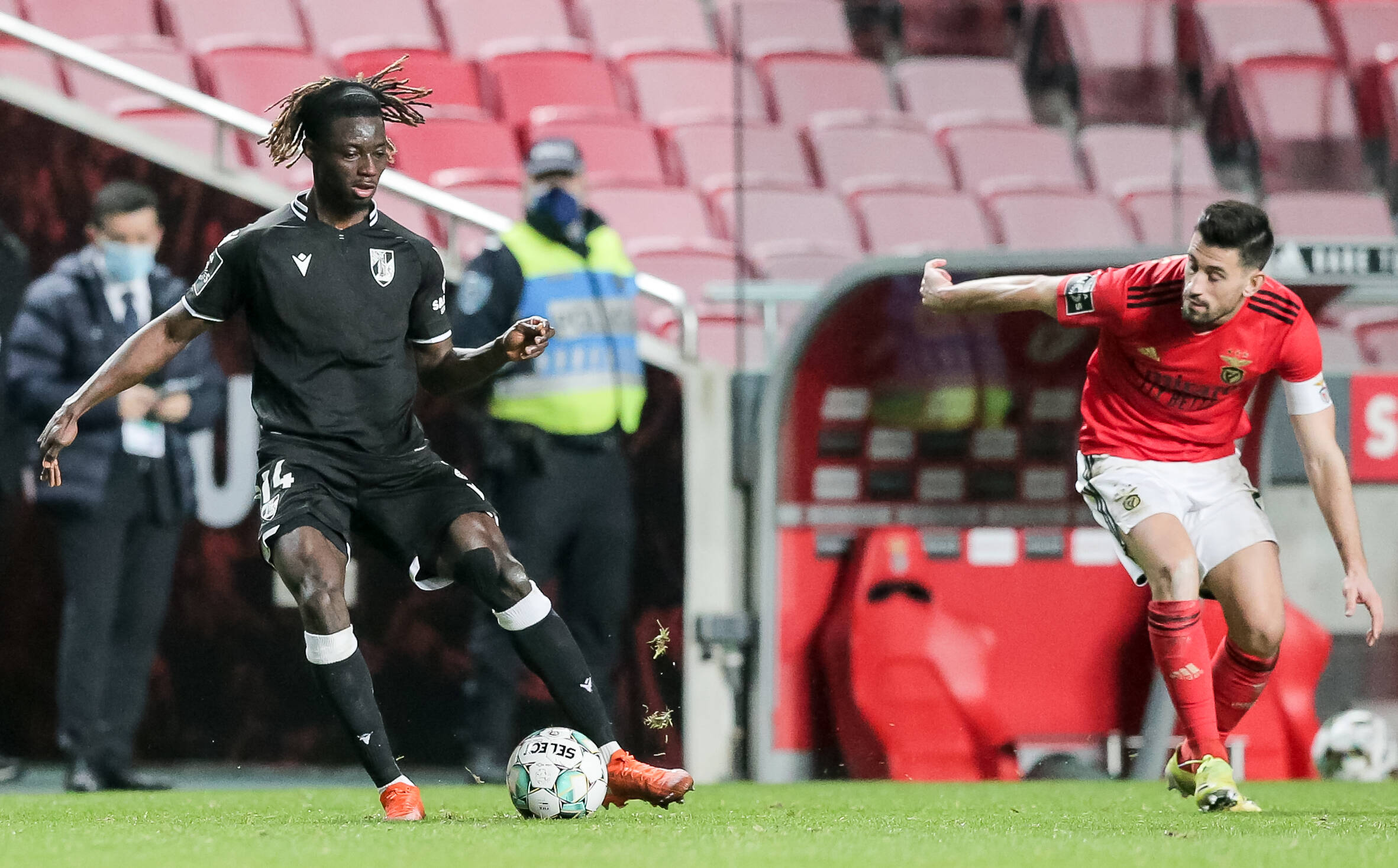 Bordeaux closing in on signing of full-back Gideon Mensah from Salzburg 