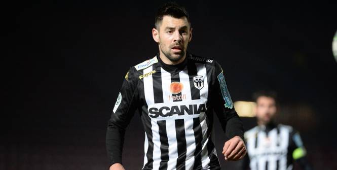 Angers SCO The French Foxes Get French Football News