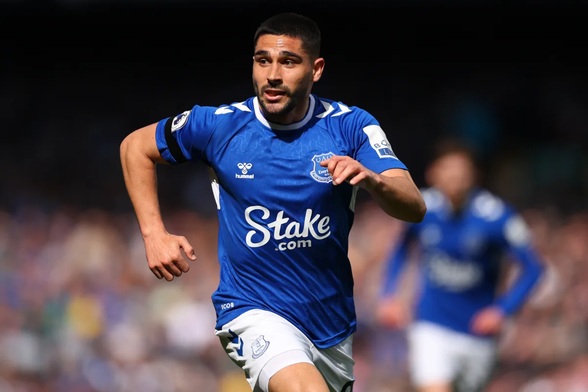 Neal Maupay Everton 2025 Battery Clem Melita