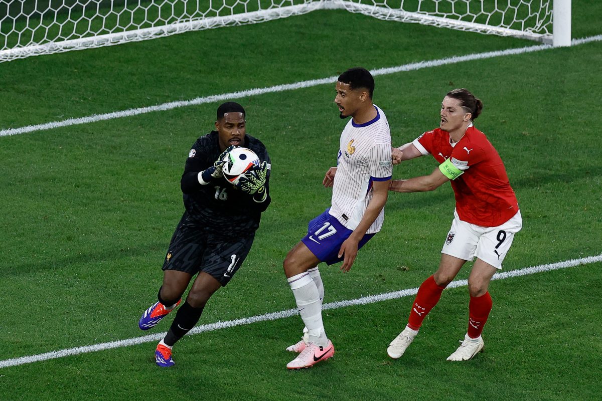 Mike Maignan and William Saliba included in the Euro 2024 Team of the Tournament – Get French Football News