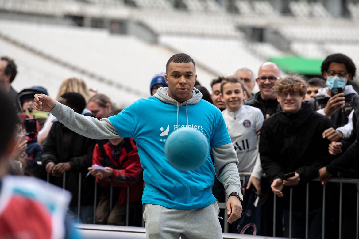 Kylian Mbappé hopes to fulfil his dream of playing the 2024 Paris
