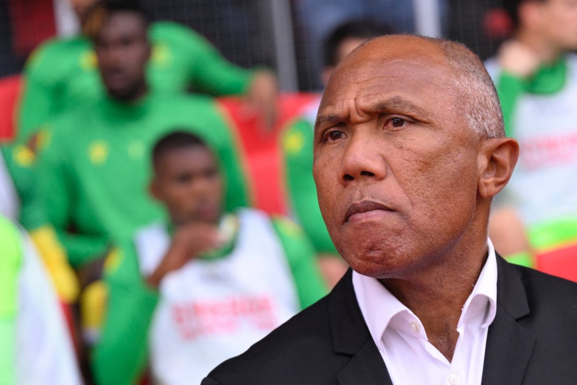Nantes manager Antoine Kombouaré given time amid uncertain future Get