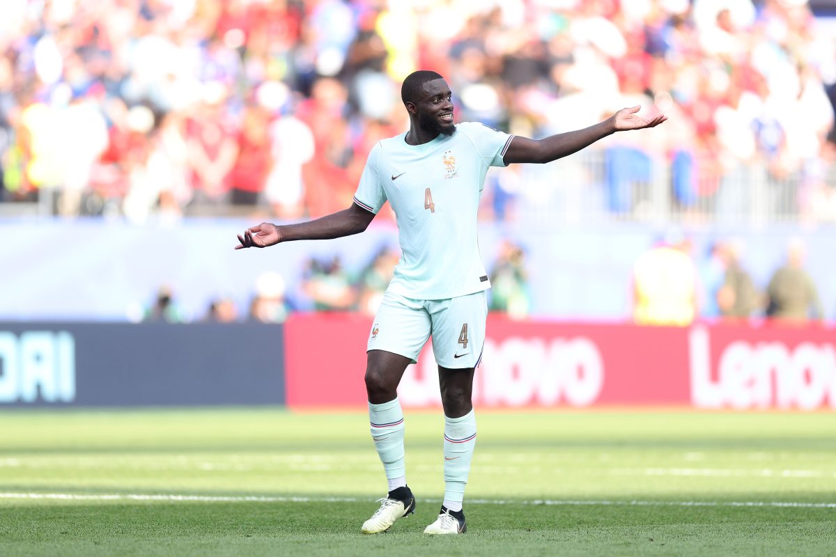 ضربة دفاعية لمنتخب فرنسا.. غياب ساليبا وأوباميكانو عن التدريبات قبل مواجهة إسبانيا في نصف نهائي المونديال