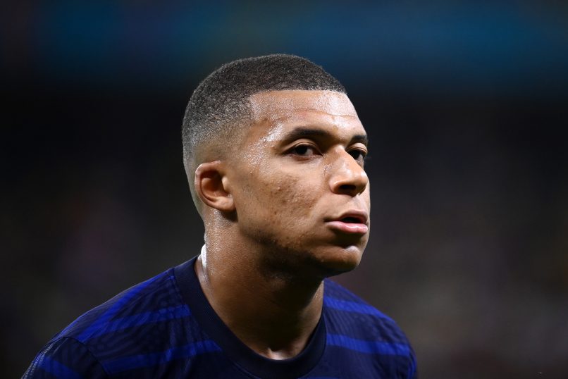 An incensed Kylian Mbappé criticises Ligue 1 standard of refereeing