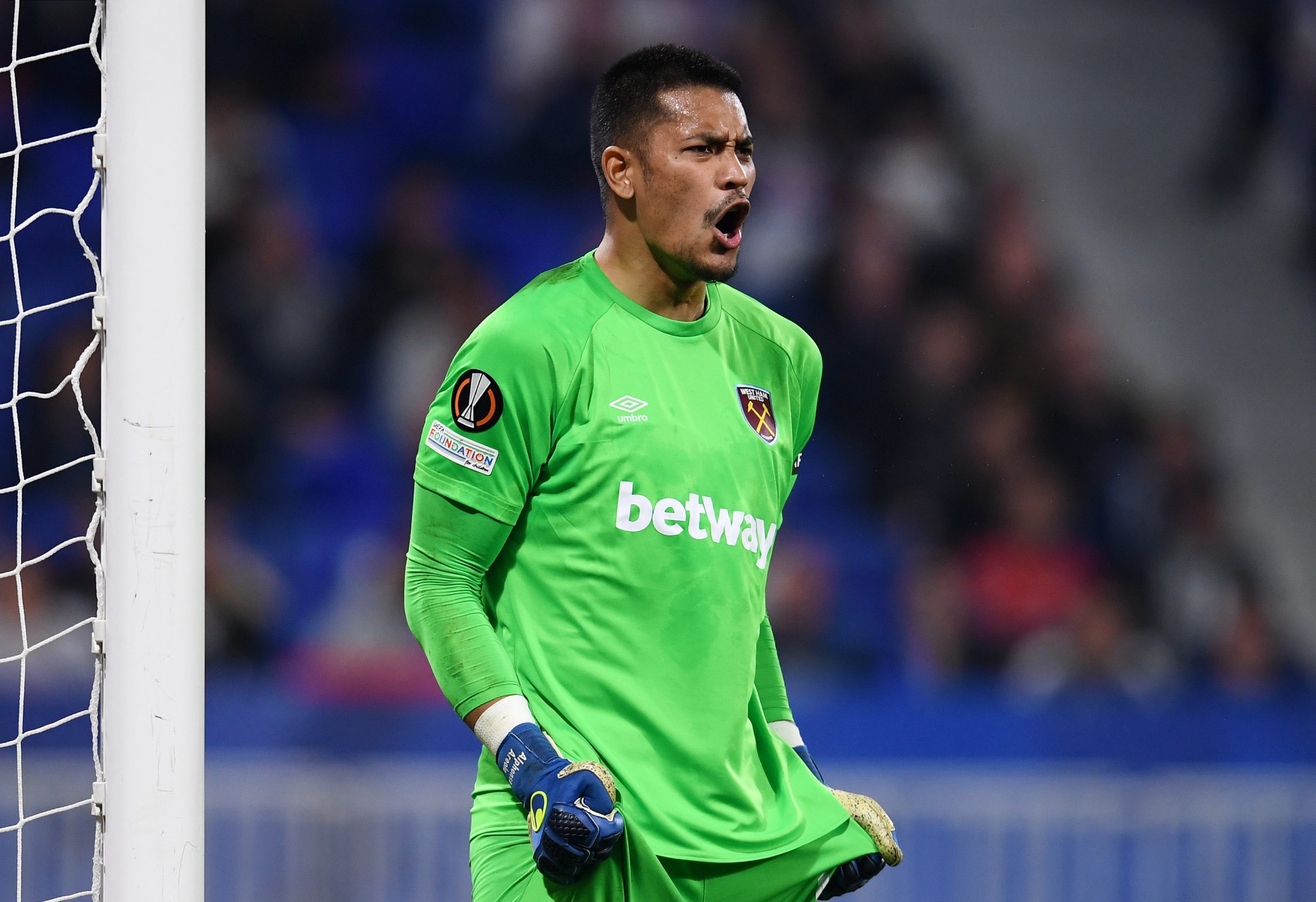Alphonse Areola will join West Ham United on a permanent deal tomorrow