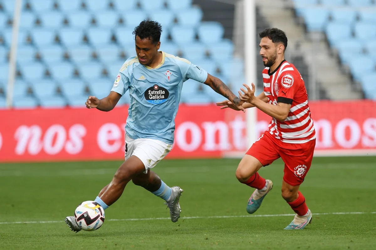 Lyon set to sign Peruvian midfielder Renato Tapia from Celta Vigo - Get French Football News